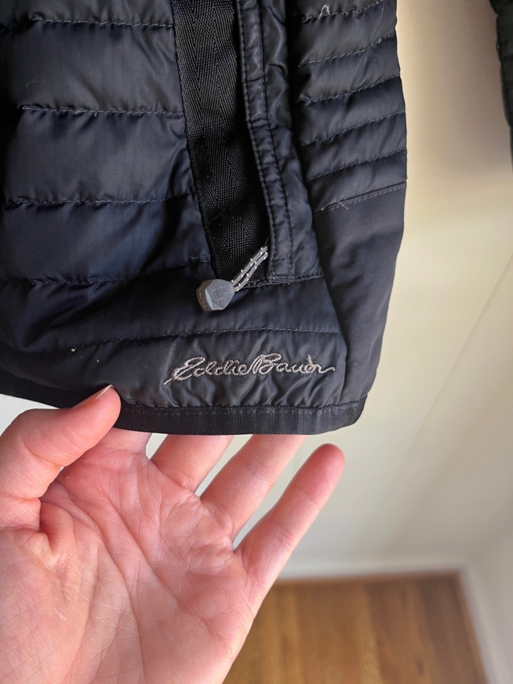 Eddie Bauer Women’s Black Quilted 700 Storm down Puffer Jacket Sz Sm - Picture 2 of 12